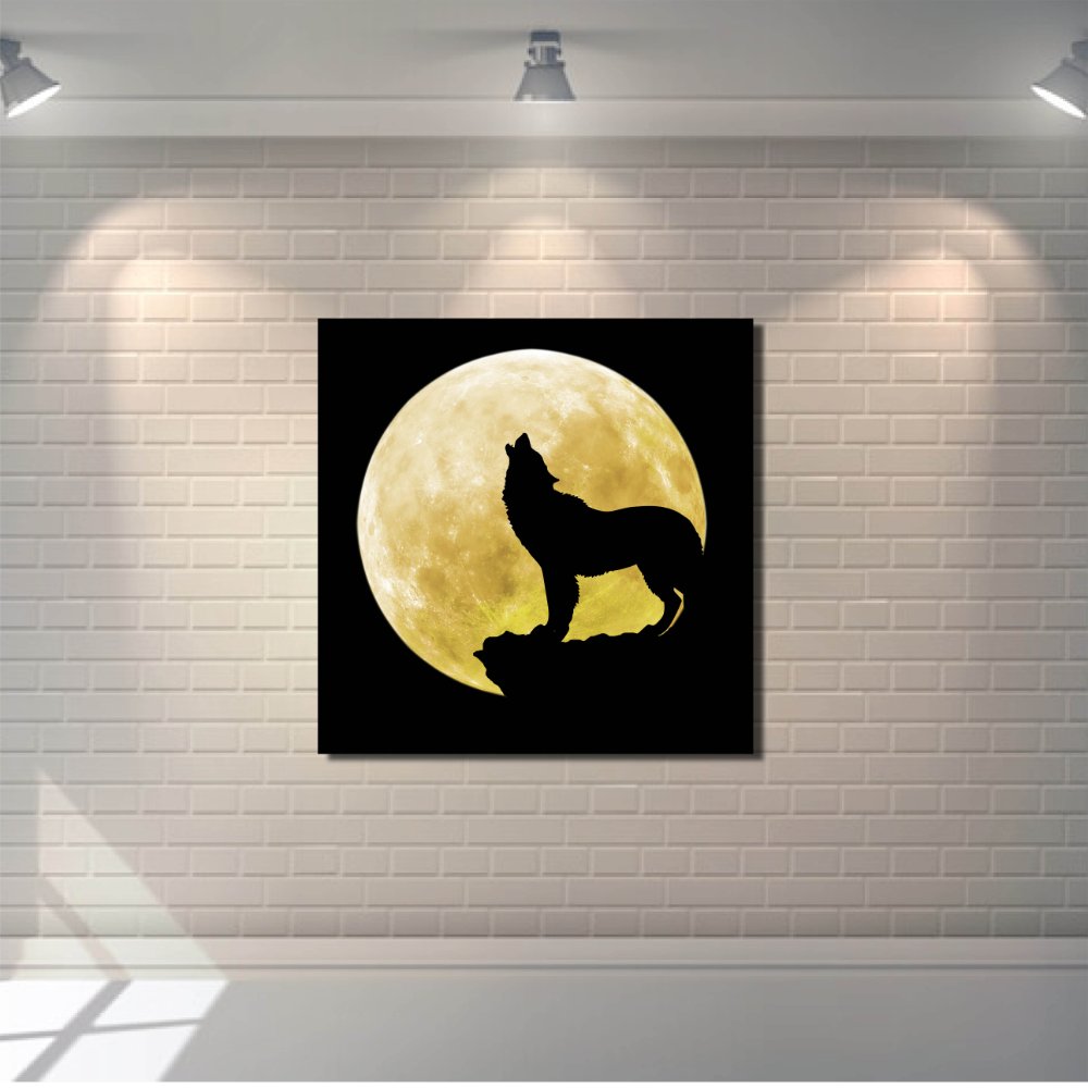 Wolf Howling at the Moon